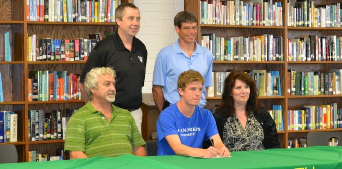 Men's Cross Country signs another recruit